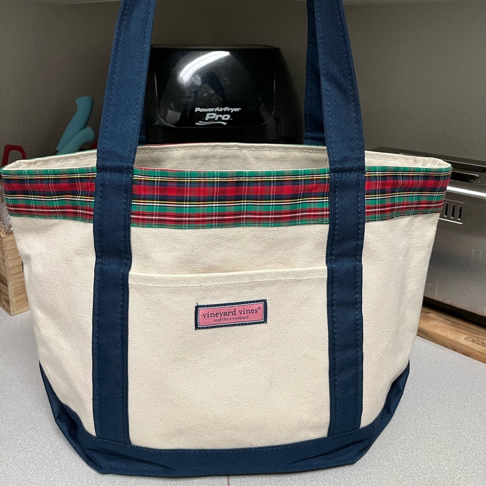 Vineyard Vines Classic Tote